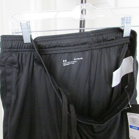NEW Under Armour Men's Tech Graphic Shorts, black, size XL - Picture 3 of 7